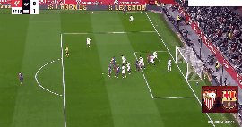 爱游戏入口站-【西甲】塞维利亚1比4巴萨 费尔明破门+染红