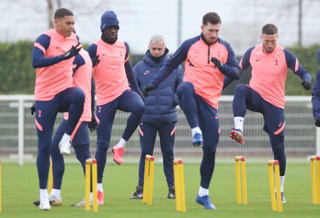 爱游戏入口站-【揭秘】穆里尼奥是怎样又一次众叛亲离的？